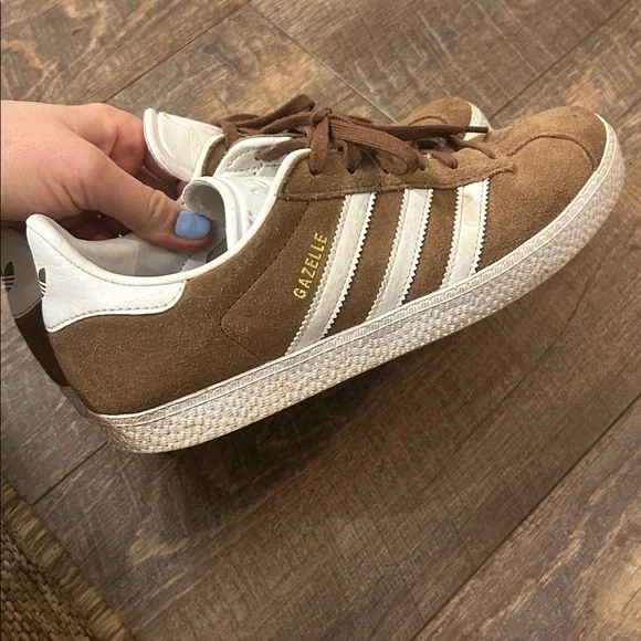 Adidas Big Kid Size 6 Gazelle Sneakers - Picture 6 of 6